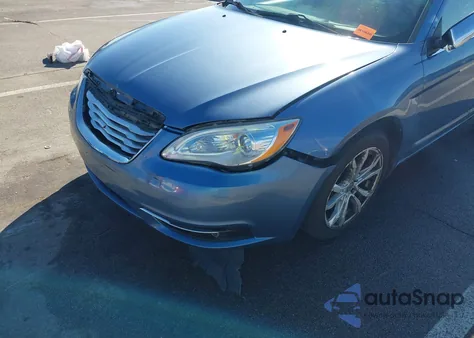 2011 Chrysler 200 Limited from USA, damaged, VIN 1C3BC2FG9BN623109